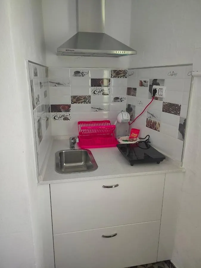 Estudio Alicia Rota Apartment